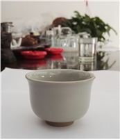白釉罗汉杯